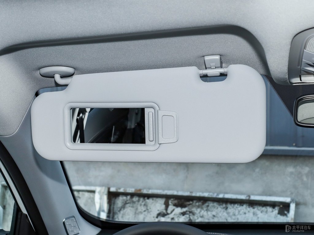 珍珠白瑞虎8車廂內(nèi)飾圖片