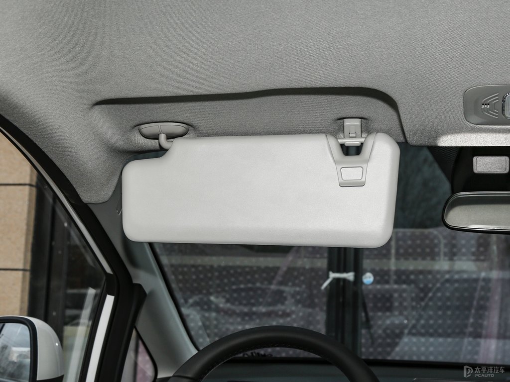 珍珠白AION Y車廂內(nèi)飾圖片