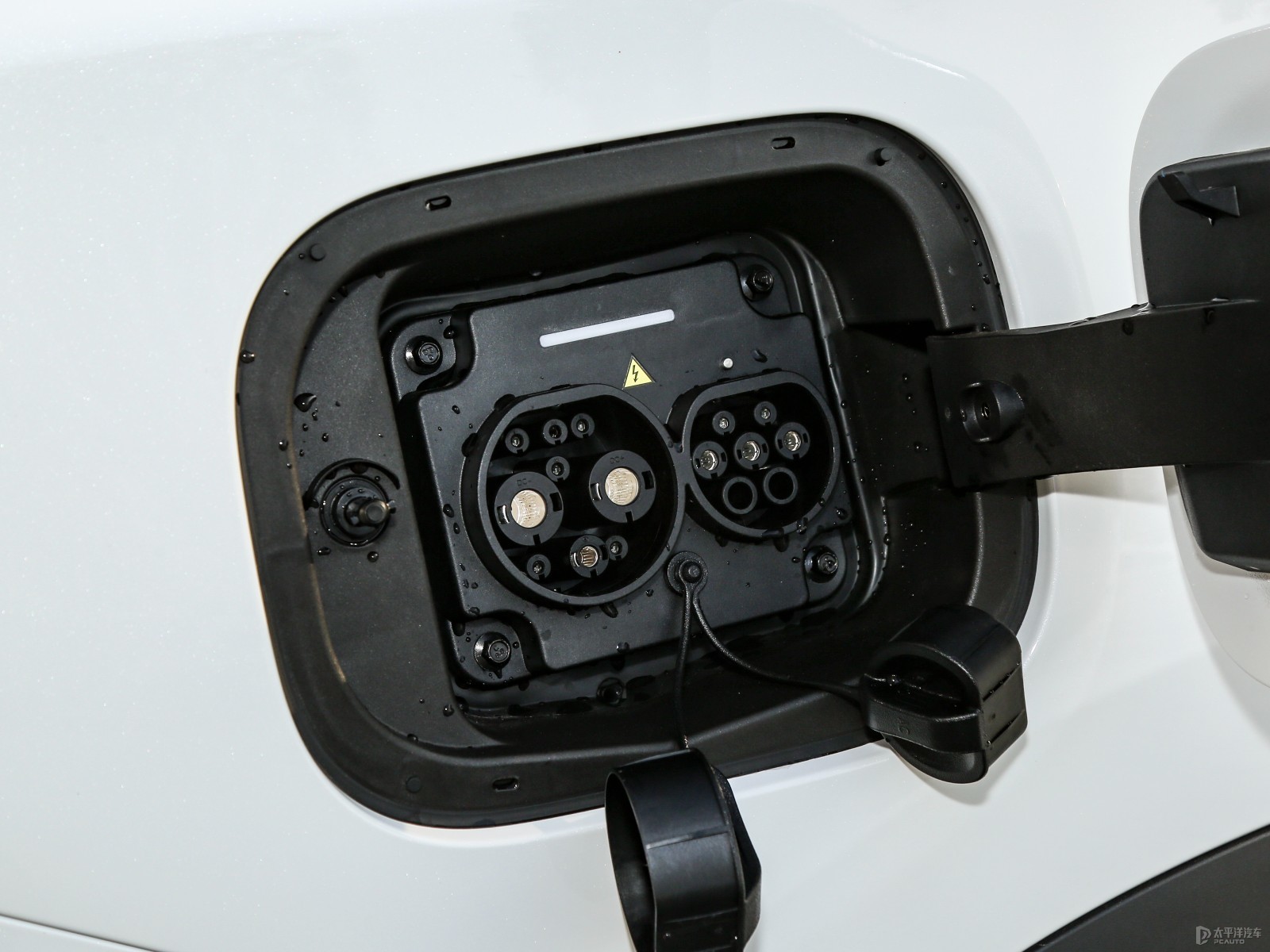 瑞虎8 PLUS C-DM細節(jié)高清大圖