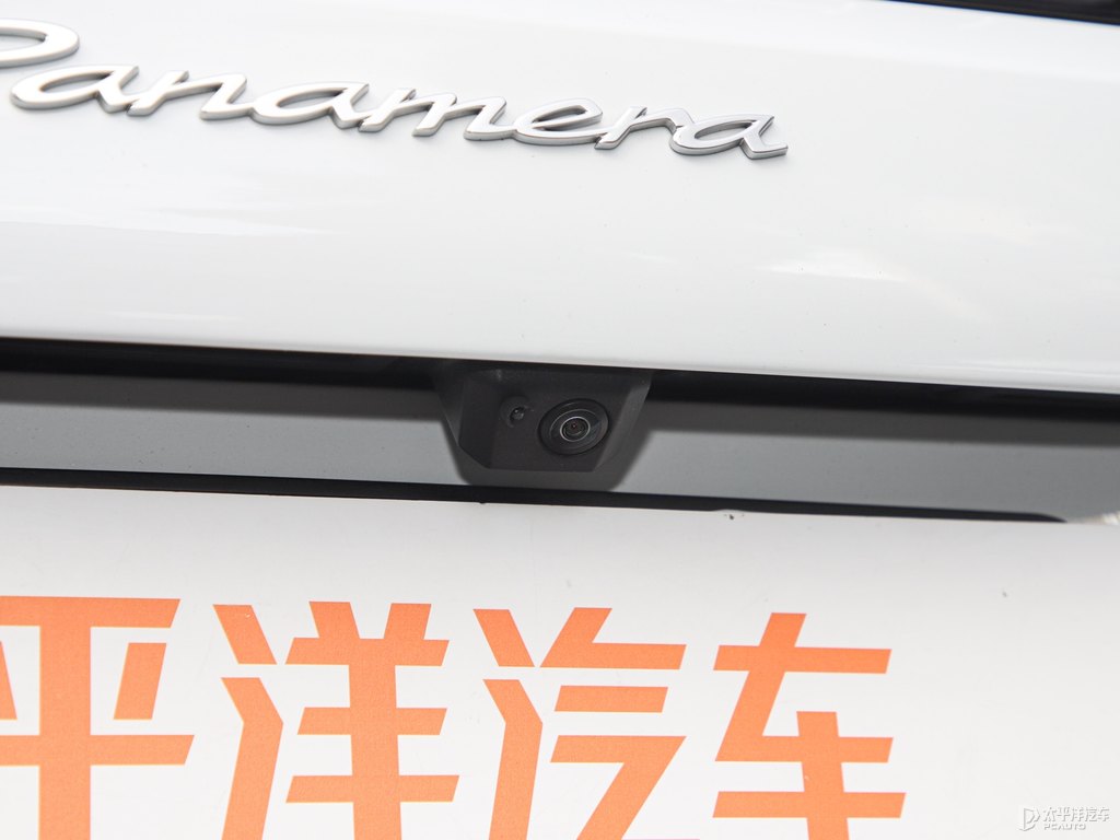 細花白Panamera車尾外觀圖片