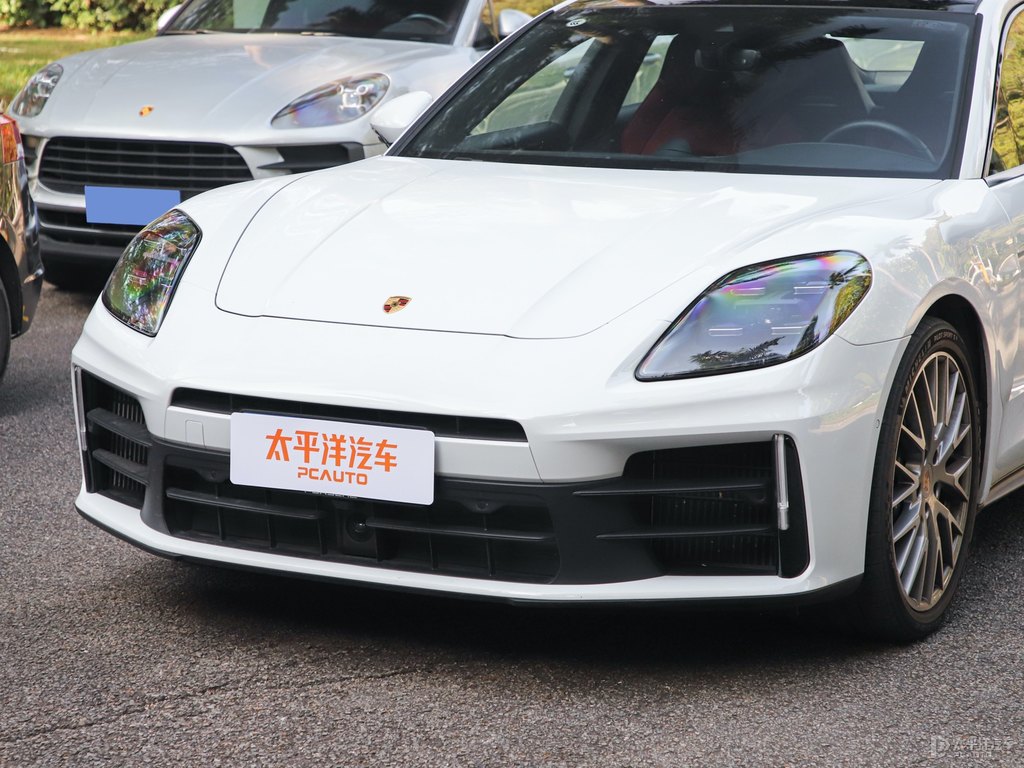 細(xì)花白Panamera車頭外觀圖片