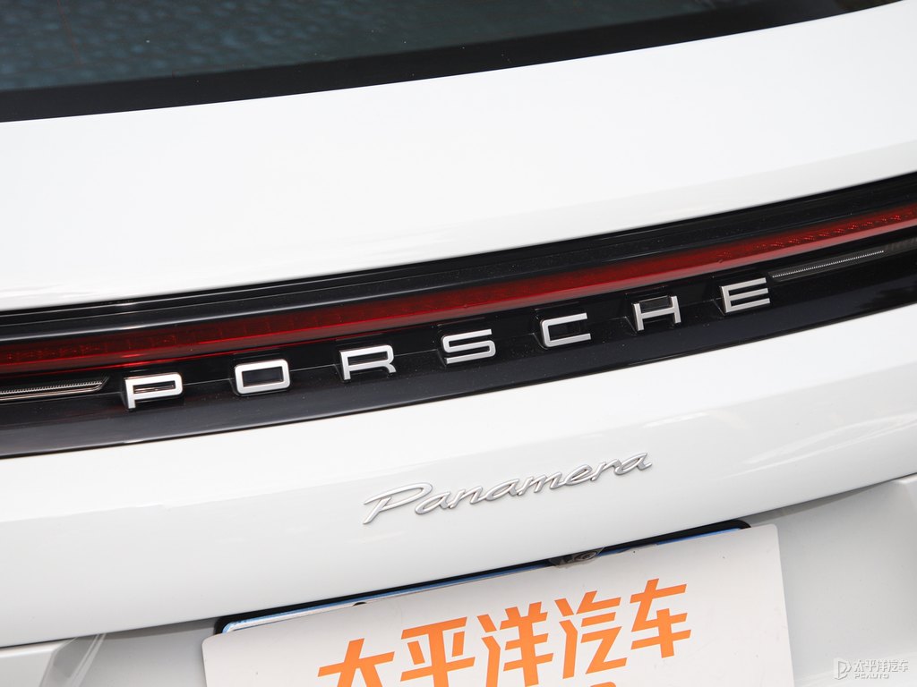 細花白Panamera車尾外觀圖片