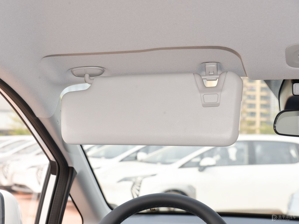 珍珠白AION Y車廂內(nèi)飾圖片