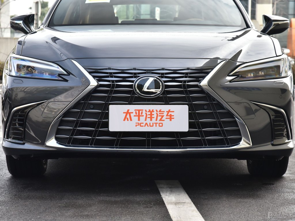 超音速流光金屬色雷克薩斯ES車(chē)頭外觀圖片