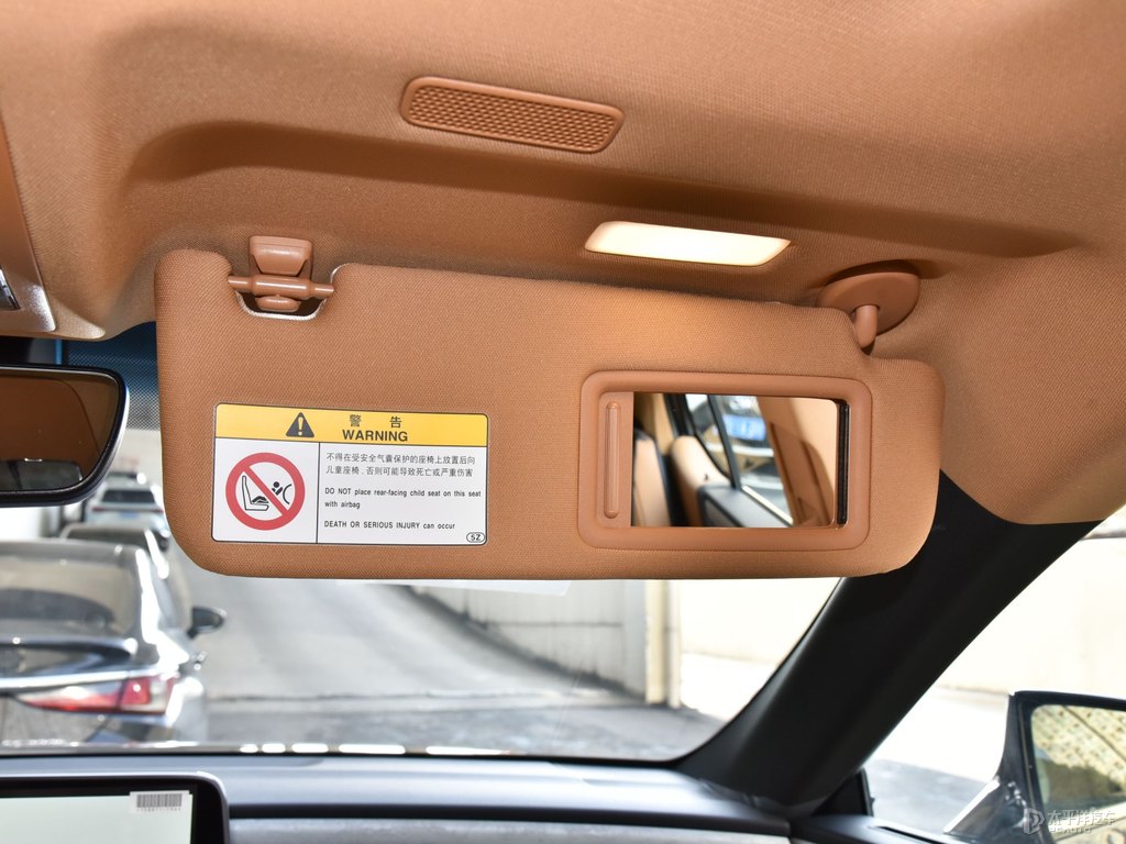 超音速流光金屬色雷克薩斯ES車廂內(nèi)飾圖片
