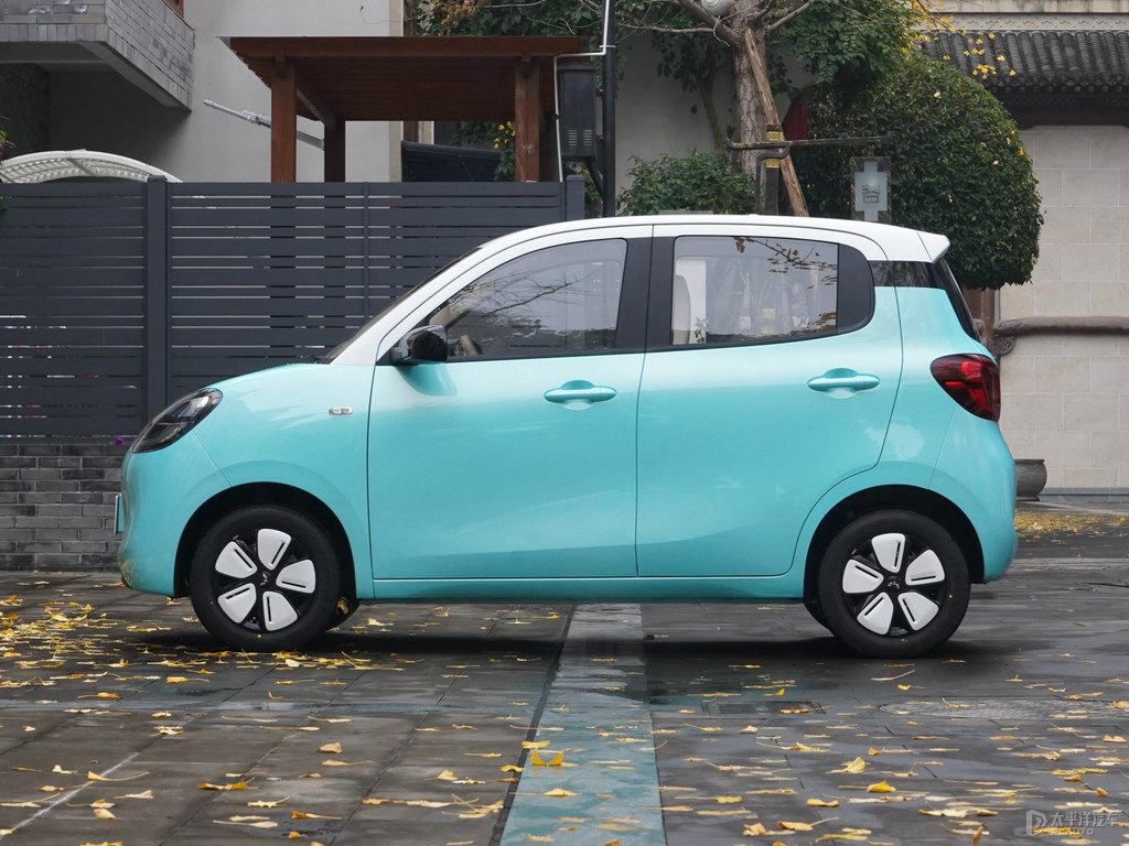 泡泡綠宏光MINIEV整車外觀外觀圖片