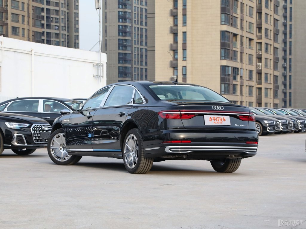 賽百靈黑奧迪A8L整車外觀外觀圖片