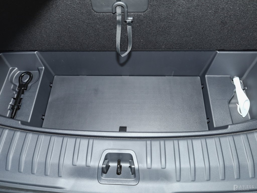 星耀黑銳界L后備廂空間圖片