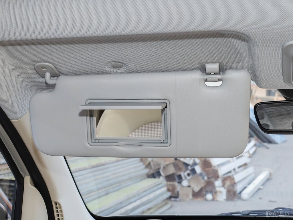 甜甜咖宏光MINIEV車廂內(nèi)飾圖片