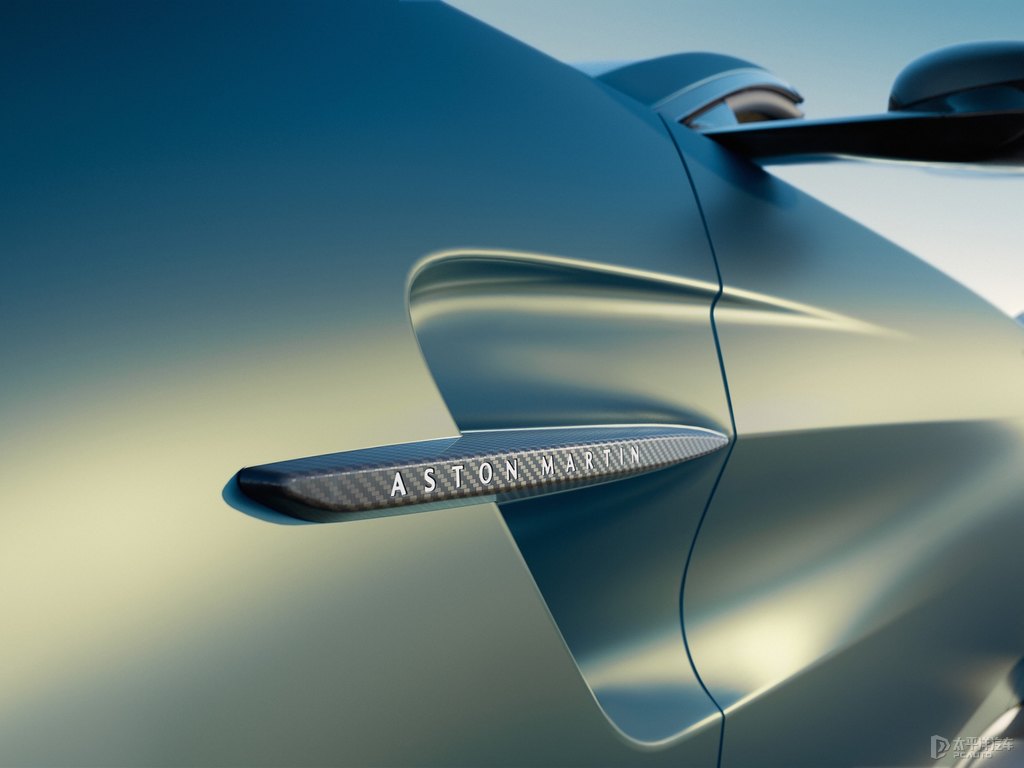 V8 Vantage܇^DƬ