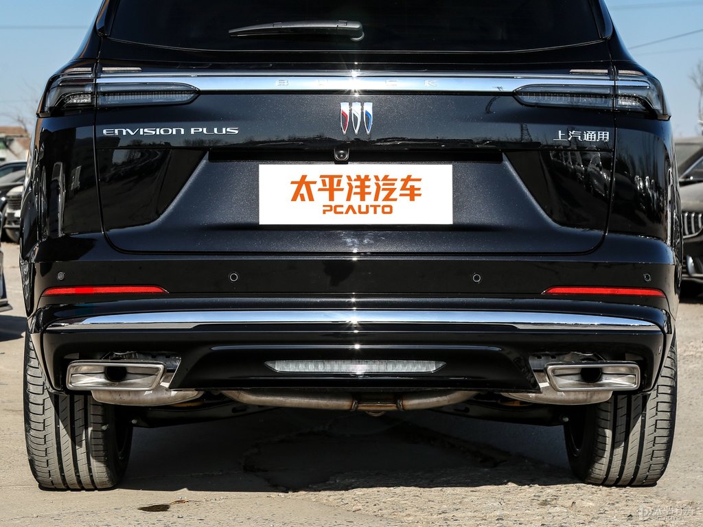 墨玉黑昂科威車尾外觀圖片