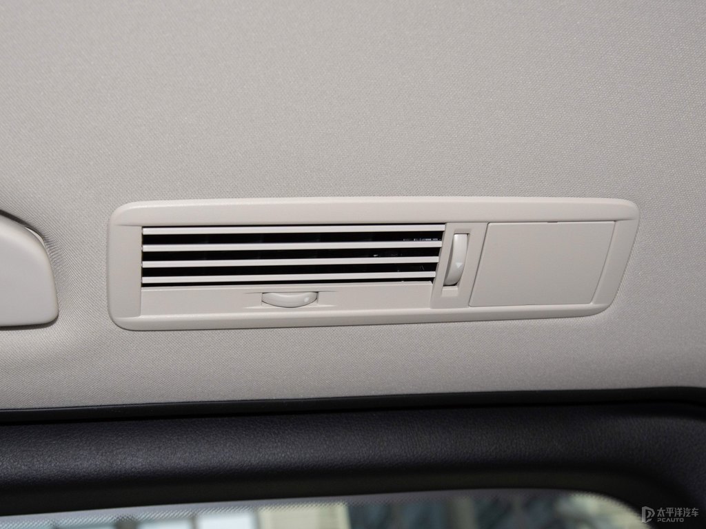 曜石黑奔馳V級車廂內飾圖片