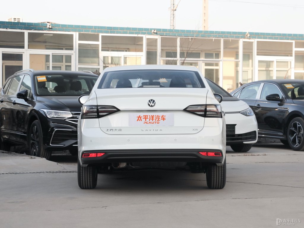 皎玉白朗逸整車外觀外觀圖片