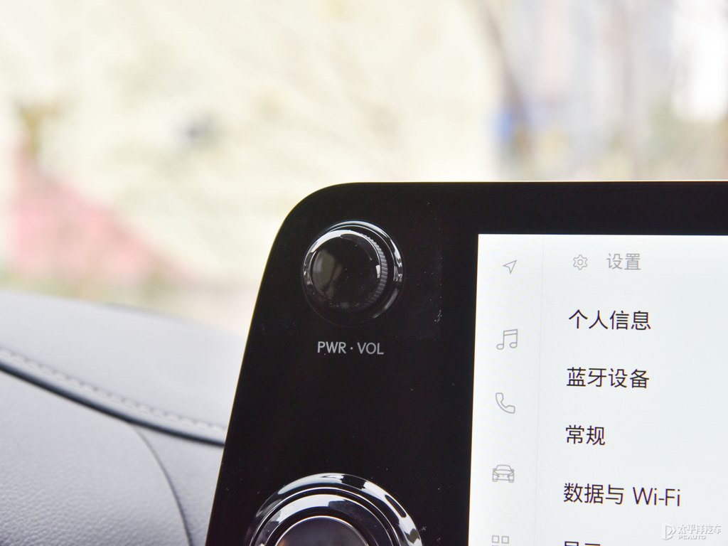 超音速石英白雷克薩斯LX中控內飾圖片