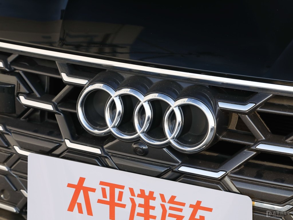 傳奇黑奧迪A7車頭外觀圖片