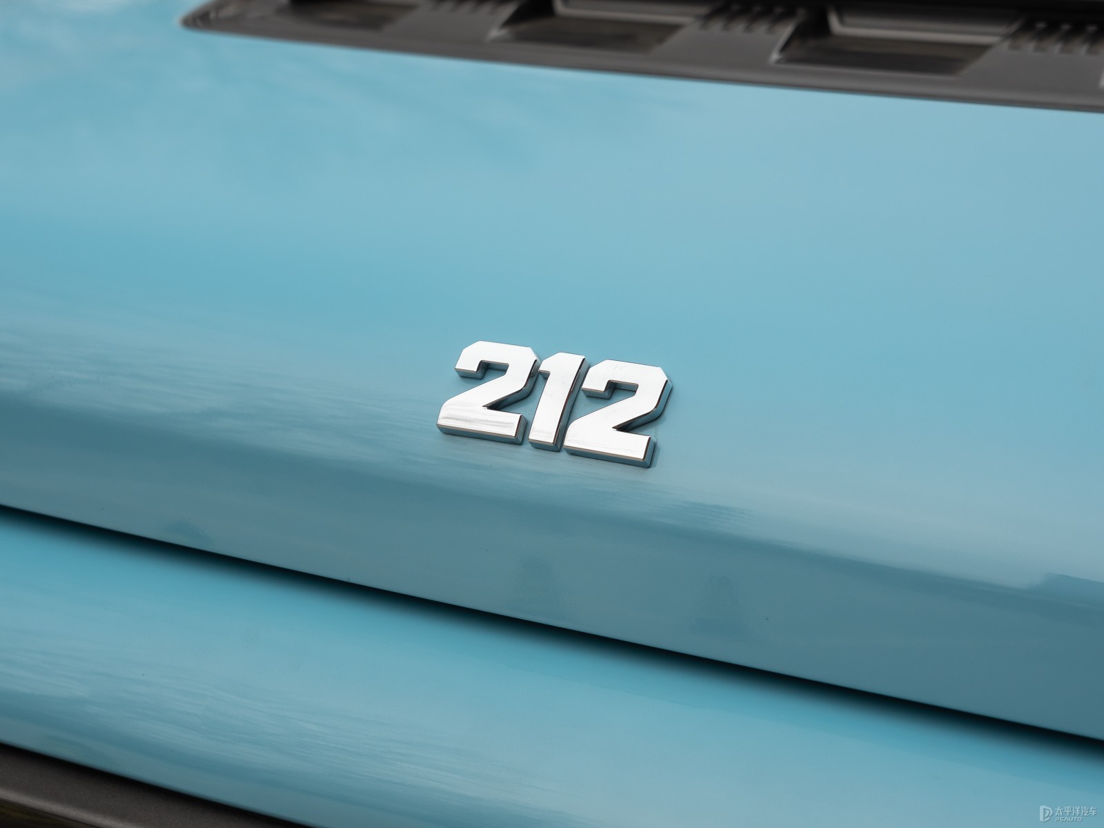 212 T01外觀高清大圖