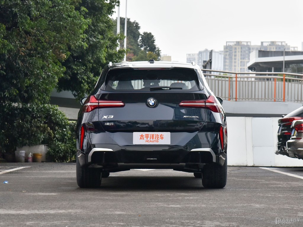 碳黑色寶馬X3整車外觀外觀圖片