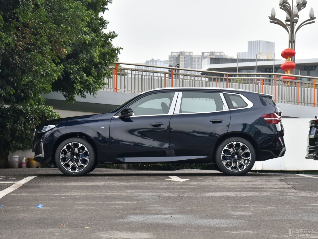 碳黑色寶馬X3整車外觀外觀圖片