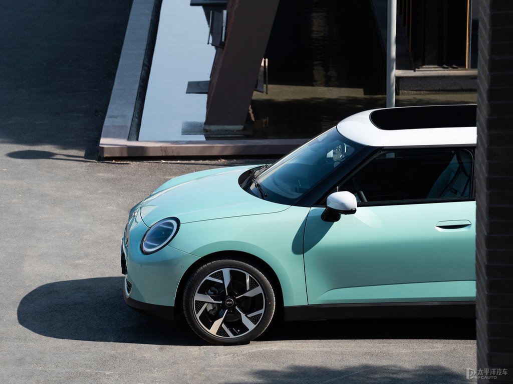 Oܰ+G늄(dng)MINI COOPER܇^DƬ