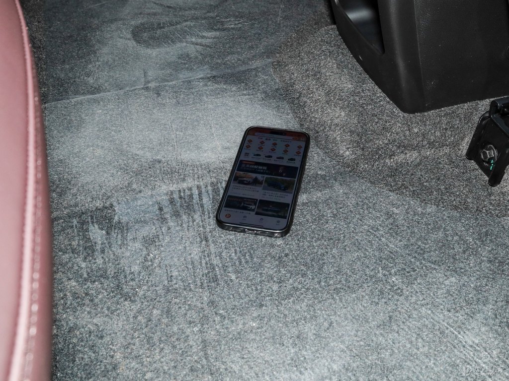 ǿպڽ;X90 PLUS{˿ggDƬ