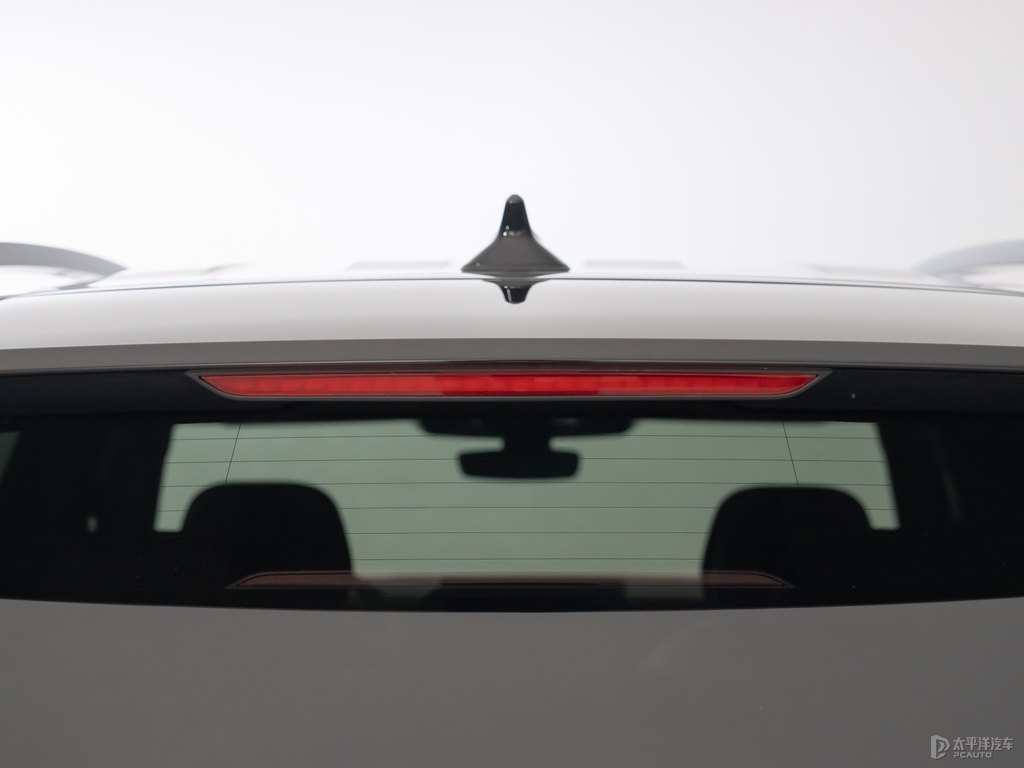 沙丘棕途昂車尾外觀圖片