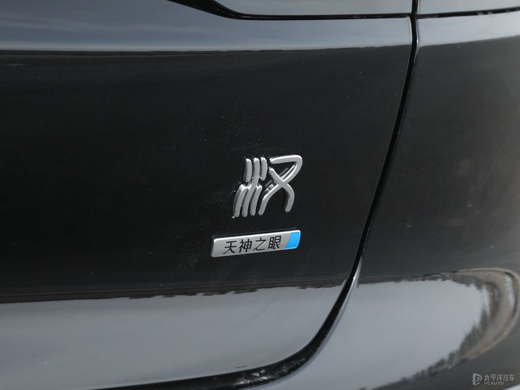 玄空黑漢車尾外觀圖片