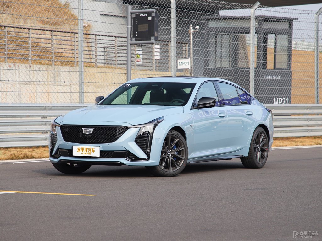 逐風(fēng)藍(lán)凱迪拉克CT5整車(chē)外觀外觀圖片