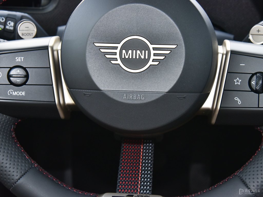 Oܰ+ɫMINIп؃(ni)DƬ