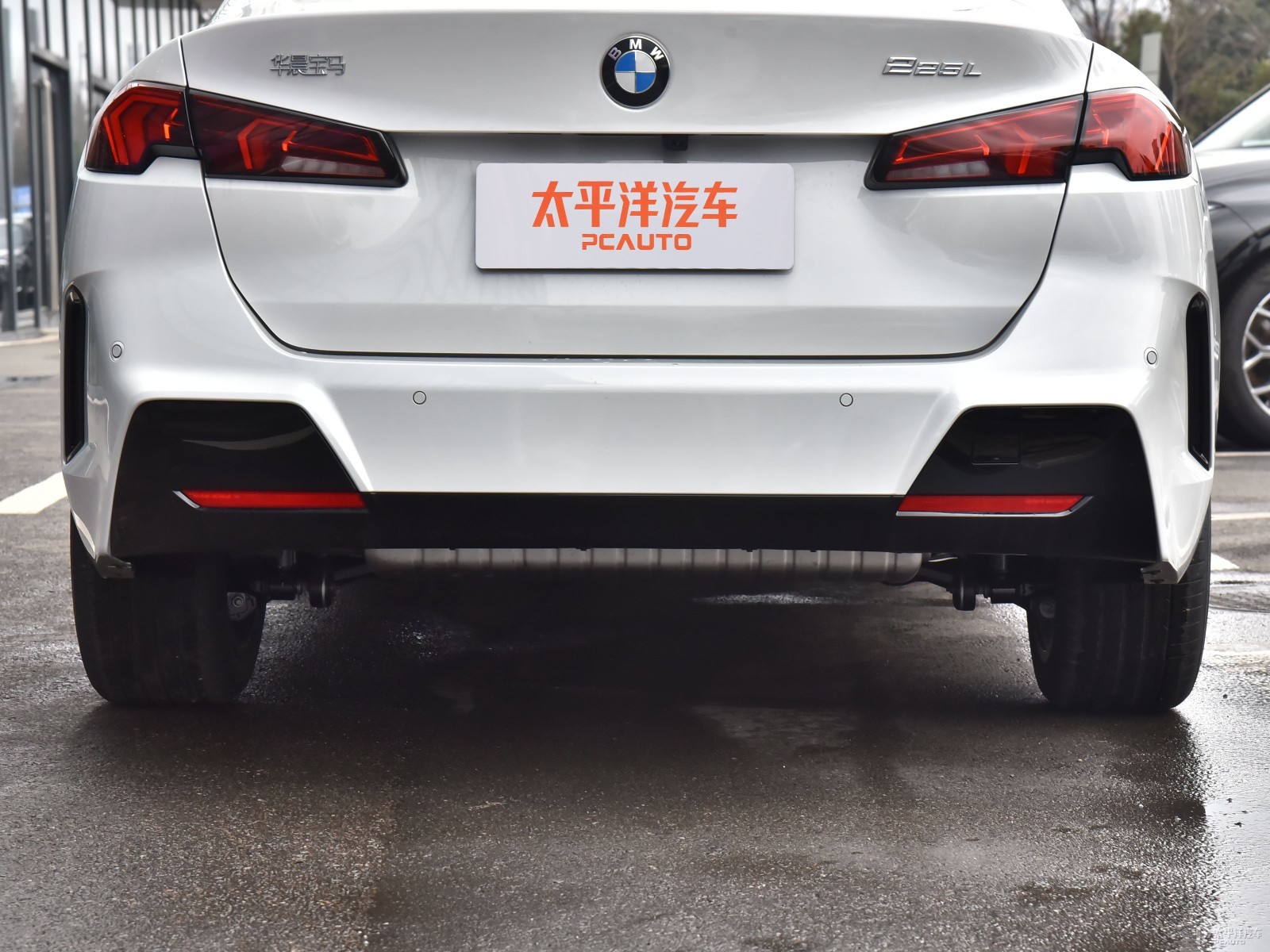 寶馬2系外觀高清大圖