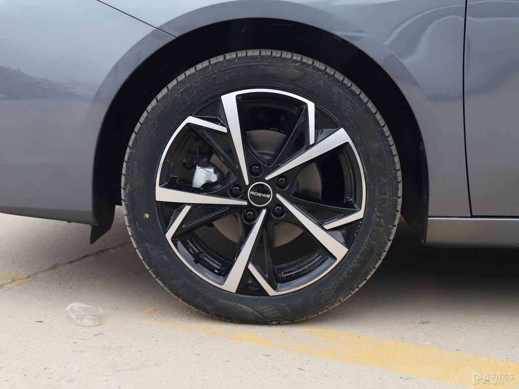 榮麟灰榮威i5車身外觀圖片