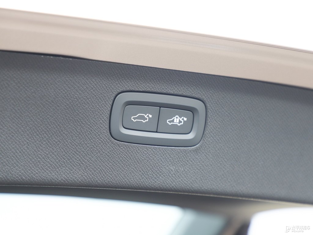 星耀沙沃爾沃XC90新能源后備廂空間圖片