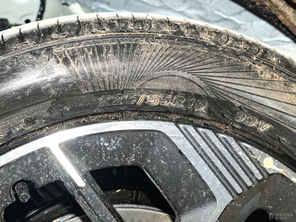 炫晶白長(zhǎng)安CS75 PLUS細(xì)節(jié)其它細(xì)節(jié)圖片