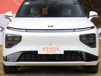 小鵬G9 前臉設(shè)計(jì)