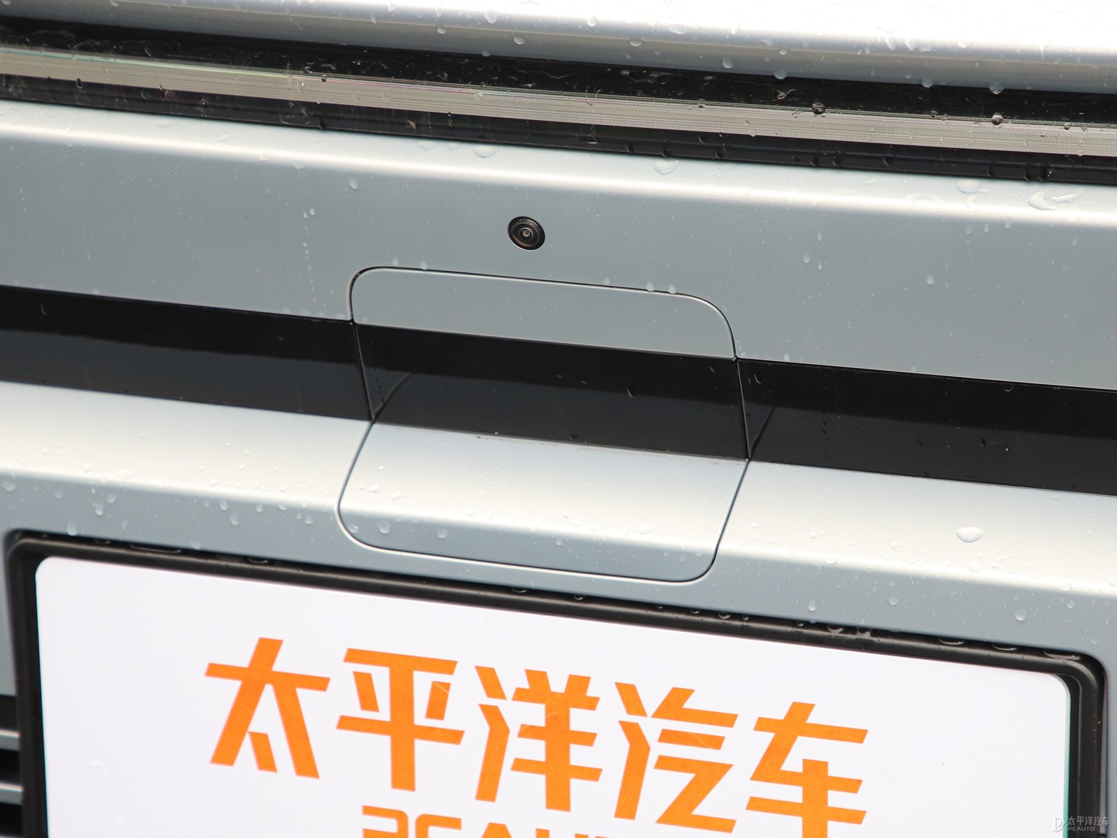 東風(fēng)本田S7外觀高清大圖