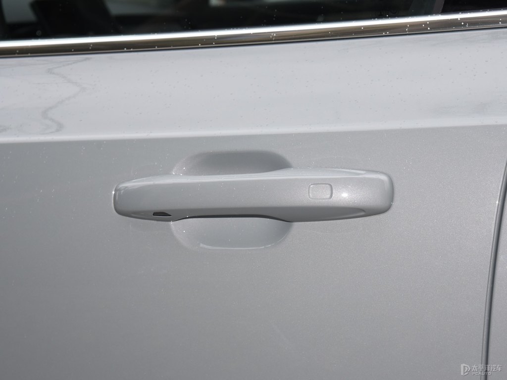 薄霧灰沃爾沃XC90車身外觀圖片