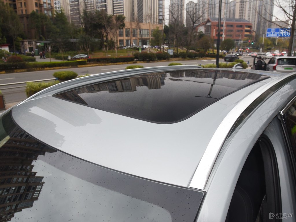 薄霧灰沃爾沃XC90車身外觀圖片