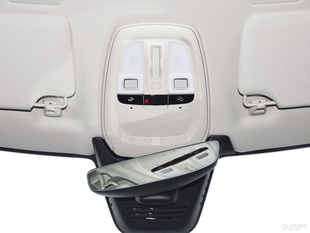 薄霧灰沃爾沃XC90車廂內(nèi)飾圖片