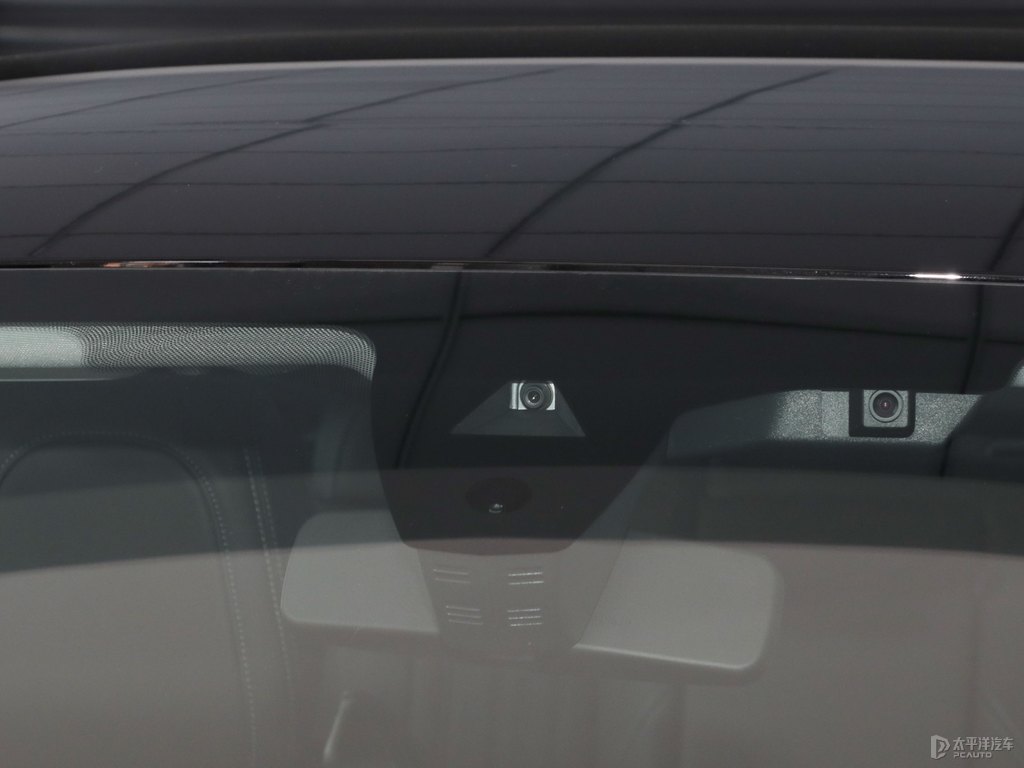 白釉灰標致508車身外觀圖片