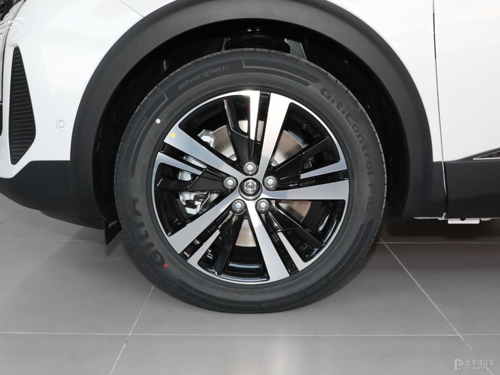 珠光白標(biāo)致5008車身外觀圖片