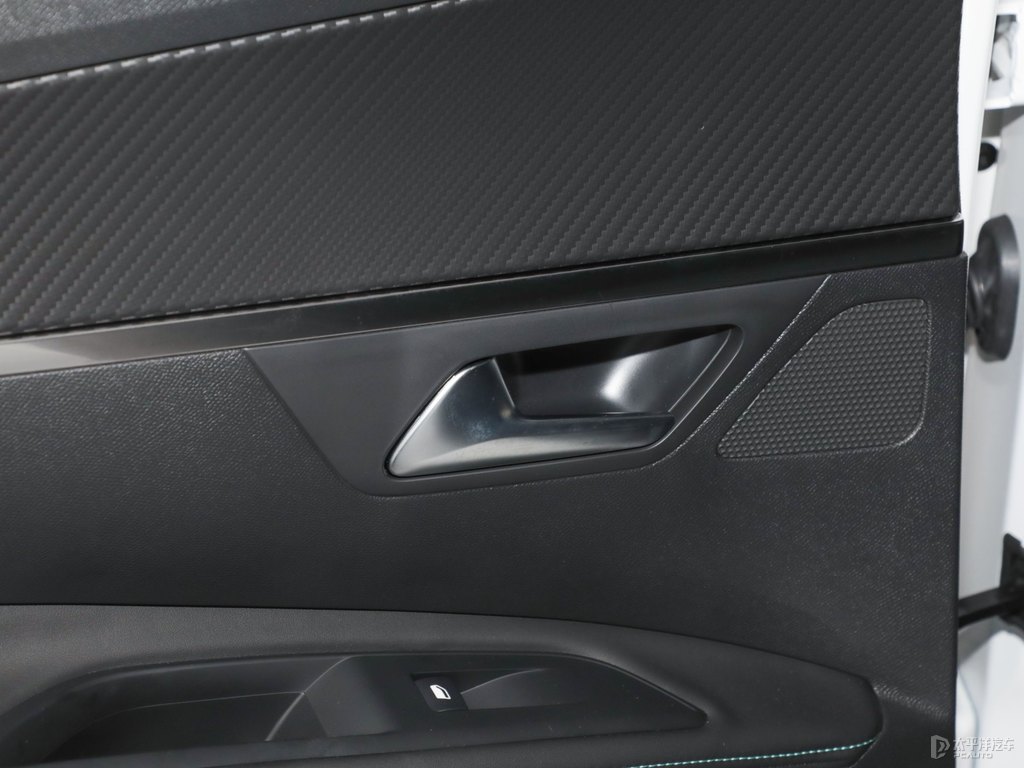 珠光白標(biāo)致5008車廂內(nèi)飾圖片