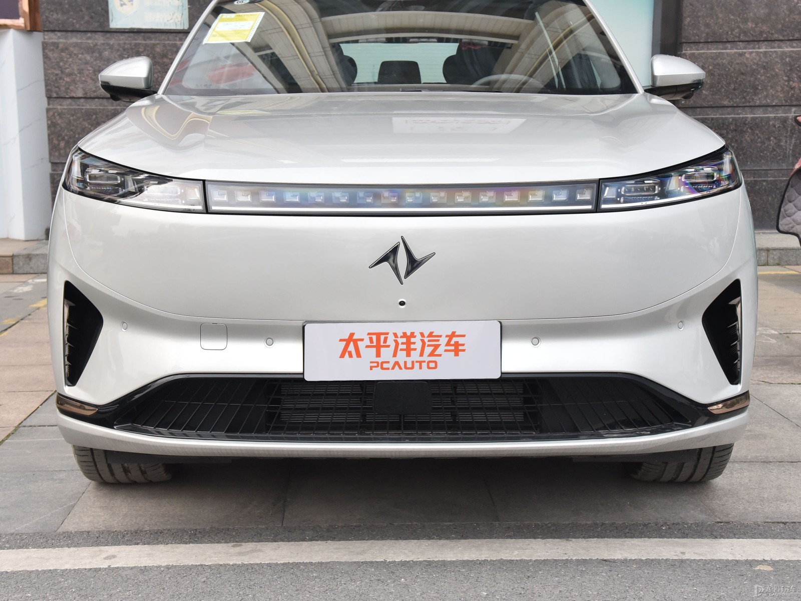 eπ008外觀高清大圖