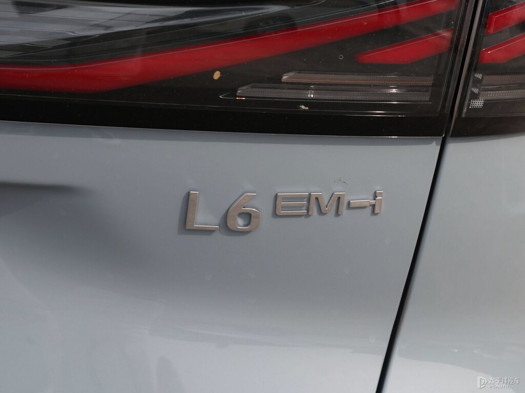 ԻyL6܇β^DƬ