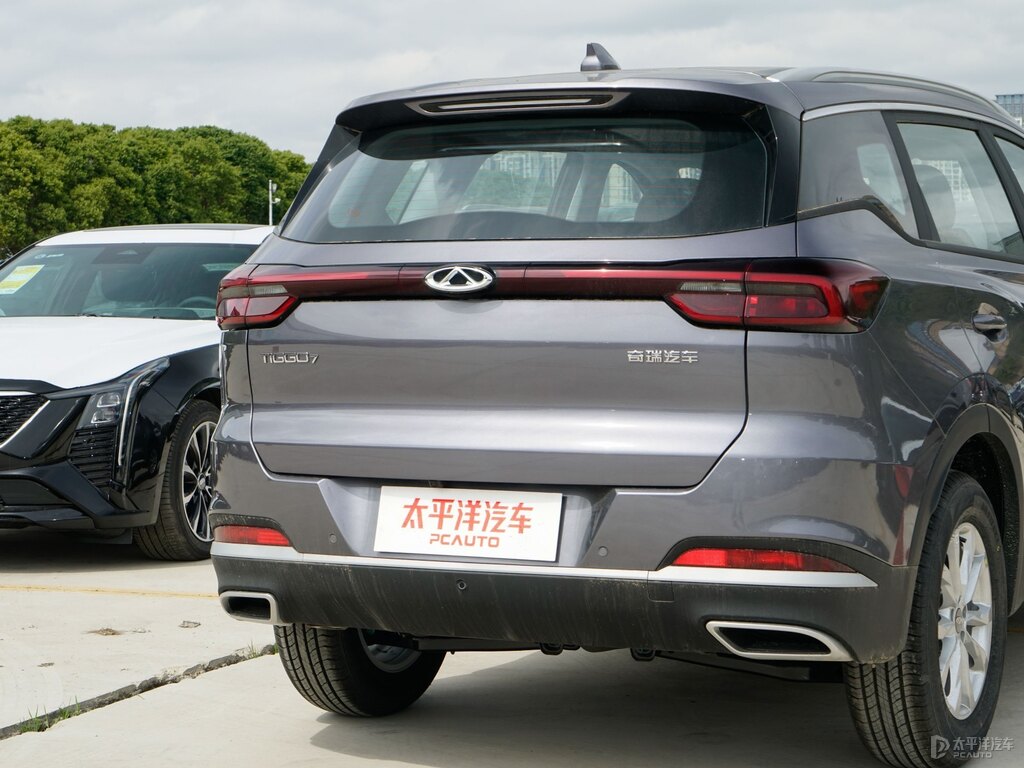 量子灰瑞虎7車尾外觀圖片