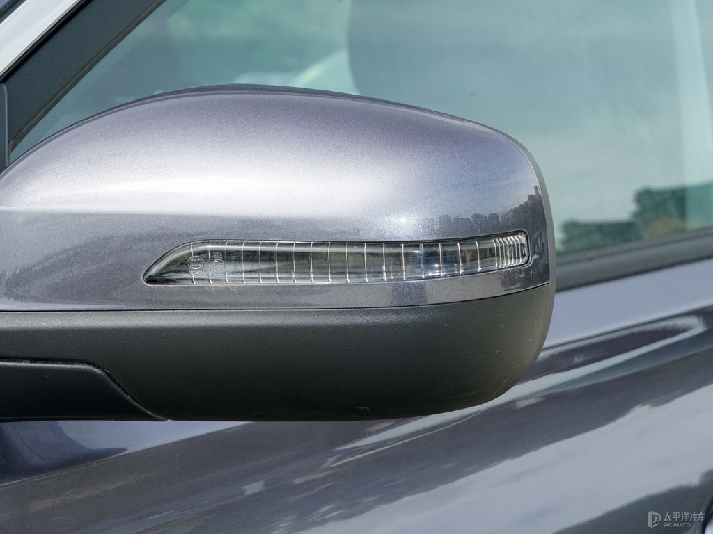 量子灰瑞虎7車身外觀圖片