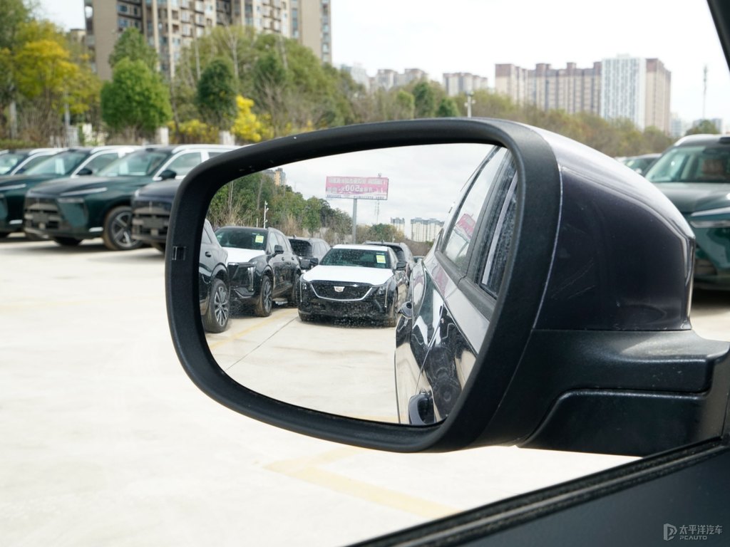 量子灰瑞虎7車身外觀圖片