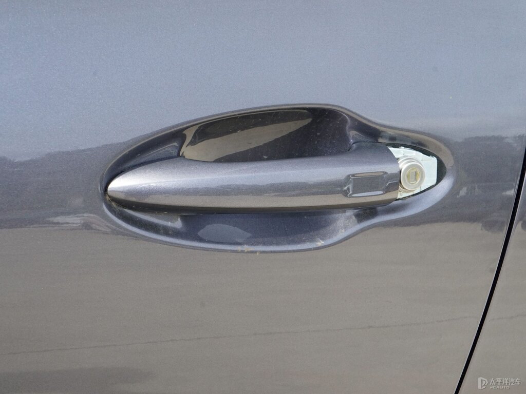 量子灰瑞虎7車身外觀圖片