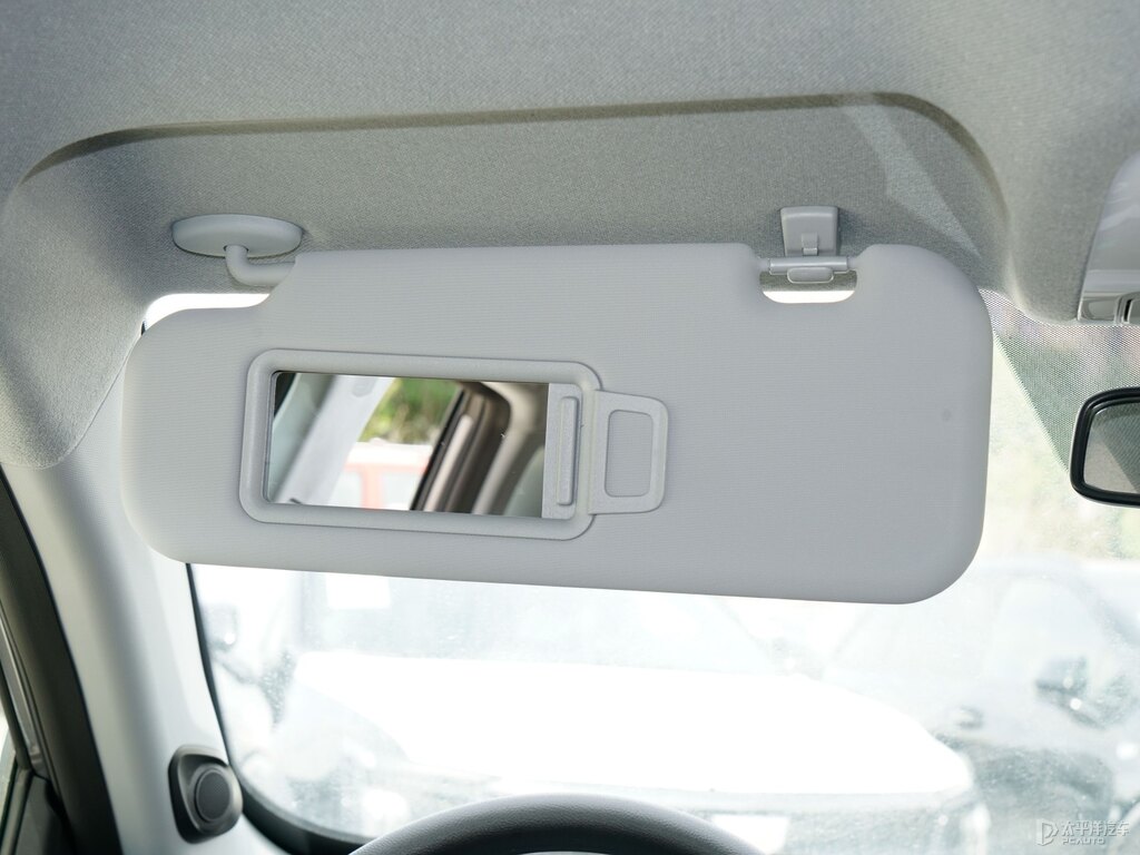 量子灰瑞虎7車廂內(nèi)飾圖片