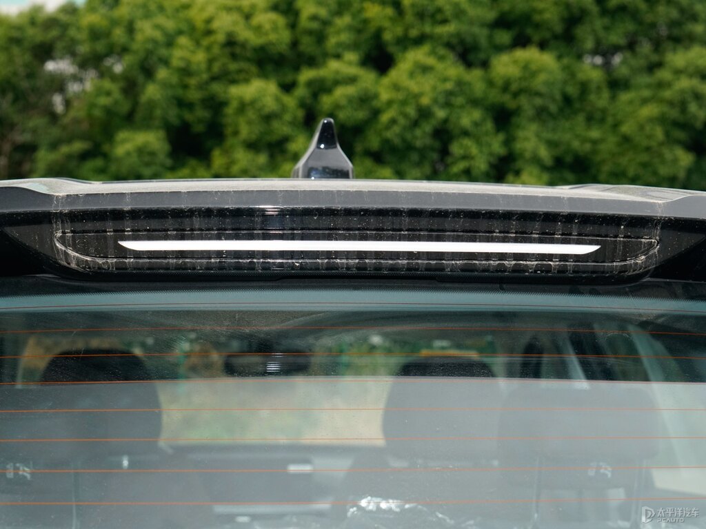 曜石黑瑞虎7車尾外觀圖片