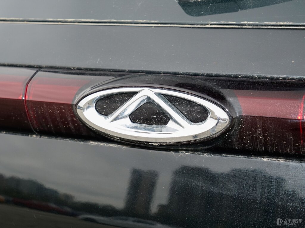 曜石黑瑞虎7車尾外觀圖片