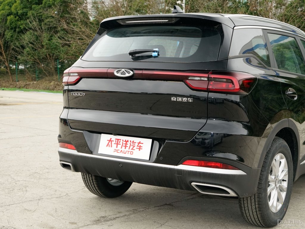 曜石黑瑞虎7車尾外觀圖片